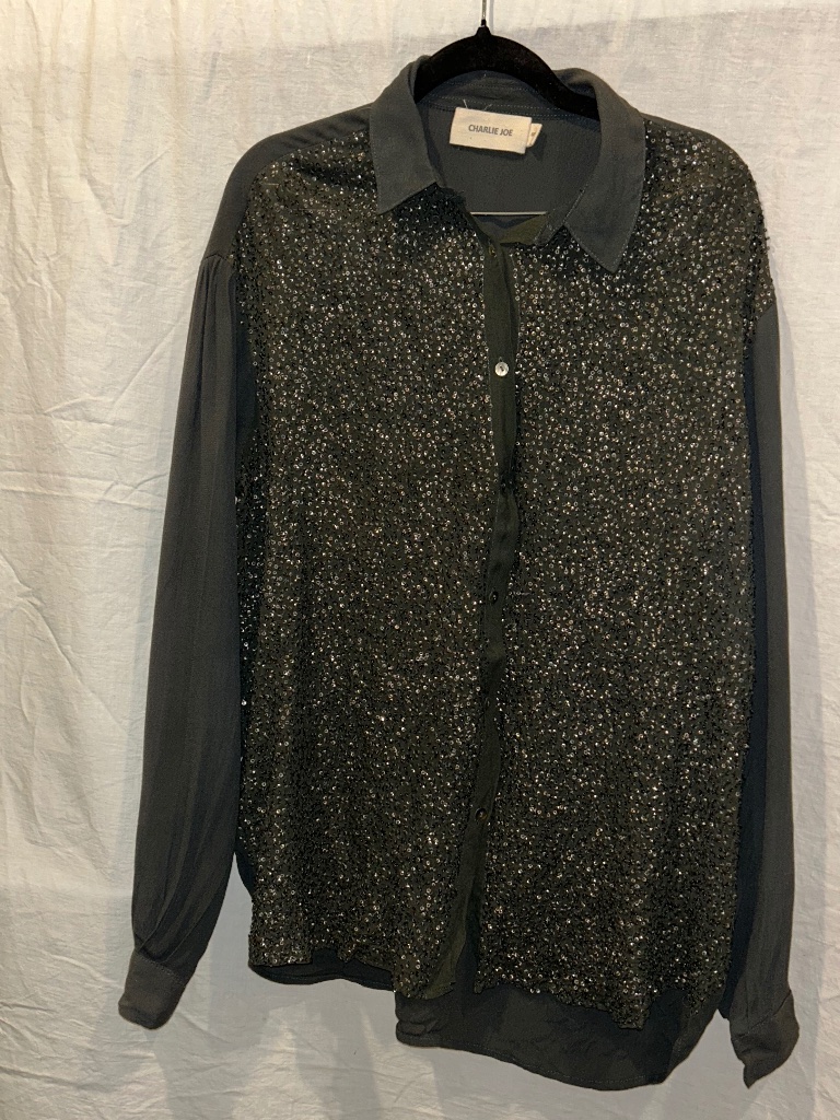 Charlie Jo Charcoal Gray Sequin Covered Front Silk Blouse Top S